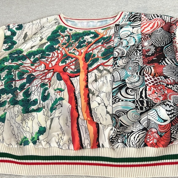 Medium size top - Picture 2 of 2